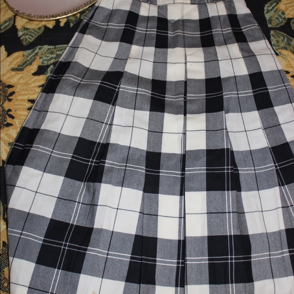 Amazing Vintage Tartan pleated skirt - Picture 2 of 4